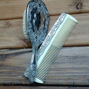 VTG GODINGER comb and brush